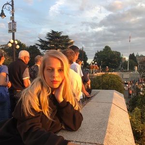 Meet your Posher, Alice